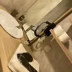 Ξενοδοχείο με διαμερίσματα Ay