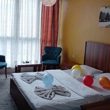 Ay イスタンブール